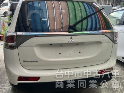 2016年 三菱 Outlander 經典版 2.4