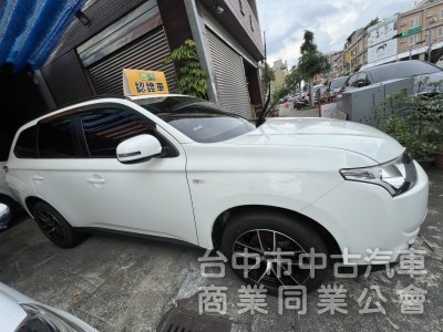 2016年 三菱 Outlander 經典版 2.4