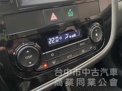 2016年 三菱 Outlander 經典版 2.4