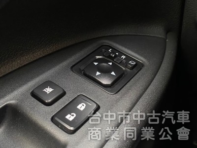2016年 三菱 Outlander 經典版 2.4