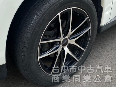 2016年 三菱 Outlander 經典版 2.4
