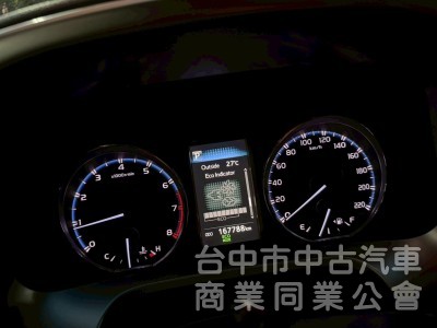 TOYOTA RAV4 /尊爵版