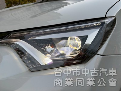 TOYOTA RAV4 /尊爵版