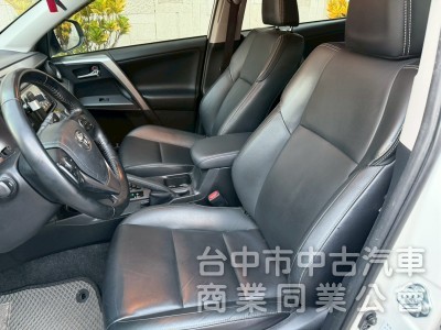 TOYOTA RAV4 /尊爵版