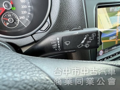 車壇極具代表性的鋼砲車款 為操控及安全而生 六代的外觀 讓Golf更具肌肉張力 平均油耗 14.5公里/公升原車況無待修