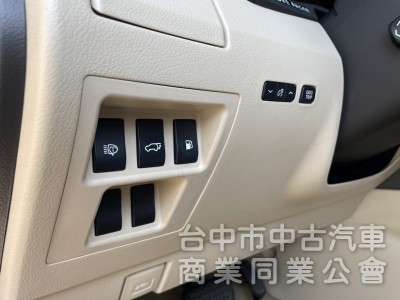 實車實價 里程保証 萊因鑑定 動態超級寧靜 跑少 省油 4WD 小改款的RX450h