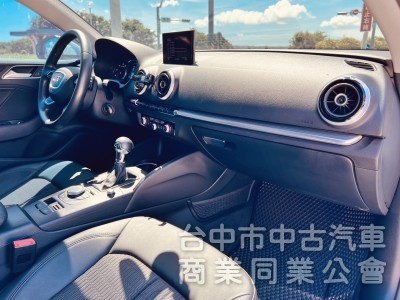 實車實價 里程保証 0~100加速僅需7.3秒 挑動駕馭者的腎上腺素（180P德制馬力）