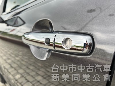 實車實價 里程保証 萊因鑑定 定速 恆溫 衛星導航 高階安卓機 Keyless