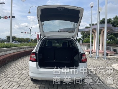 實車實價 里程保証 萊因鑑定 1.2T汽油渦輪 Combi旅行車 操控及安全兼具 省油省稅 大空間