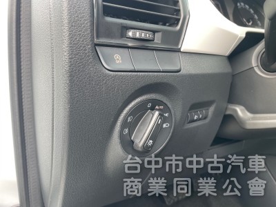 實車實價 里程保証 萊因鑑定 1.2T汽油渦輪 Combi旅行車 操控及安全兼具 省油省稅 大空間