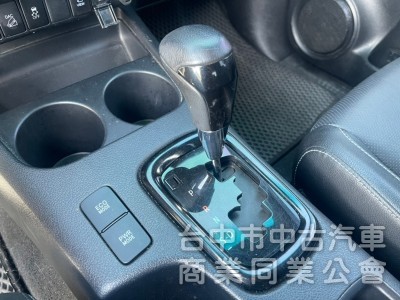 2020年 TOYOTA HILUX  海力士  2.8cc 柴油渦輪  