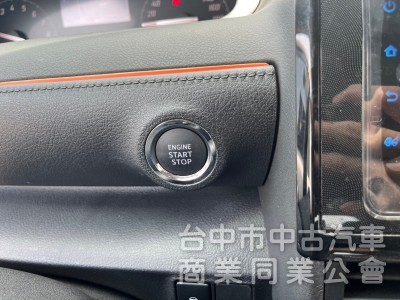 2022年 toyota   sienta  1.8 電動滑門 盲點 ikey 摸門  認證車