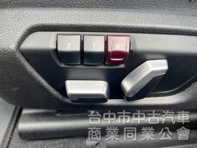 2015年 118i  1.5渦輪  