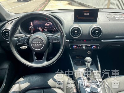 2020年AUDi  A3 SPORT back 1.4  