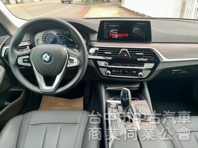 2019年 BMW 520i  5AT 自動跟車系統  盲點偵測  