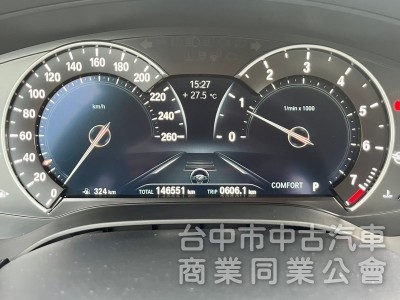 2019年 BMW 520i  5AT 自動跟車系統  盲點偵測  