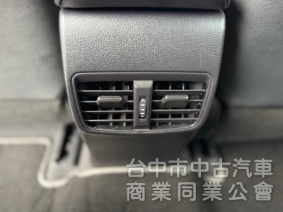 2020年 TOYOTA   ALTIS   1.8