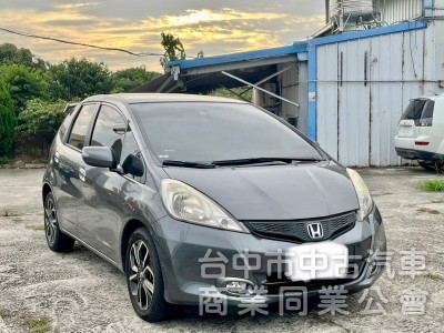 2013年 Honda  Fit 1.5 