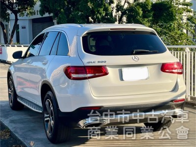 2016年  Benz  GLC300  2.0 