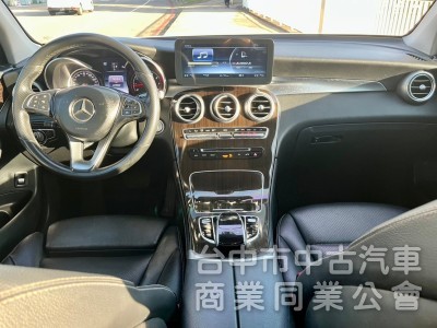 2016年  Benz  GLC300  2.0 