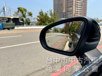 原版件 認證車  1.3T 渦輪引擎  配備 盲點偵測 ikey  摸門  定速   影音系統  