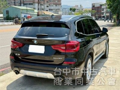 ikey 摸們  定速 全景天窗 電尾門 電動椅  方向盤加熱  車側盲點 車道偏移 電尾門  電動椅 