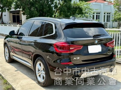 ikey 摸們  定速 全景天窗 電尾門 電動椅  方向盤加熱  車側盲點 車道偏移 電尾門  電動椅 