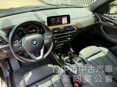 ikey 摸們  定速 全景天窗 電尾門 電動椅  方向盤加熱  車側盲點 車道偏移 電尾門  電動椅 