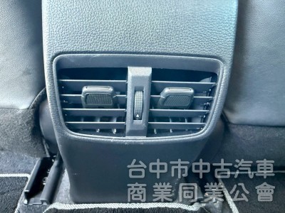   ACC跟車系統   大螢幕影音 導航  倒車影像  後做出風口  