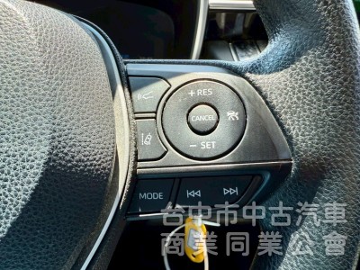   ACC跟車系統   大螢幕影音 導航  倒車影像  後做出風口  