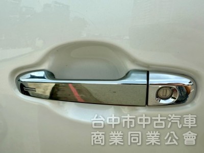 認證車  ikey  摸門  定速  電滑門電動椅冷熱通風 JBL音響   影音系統  4WD 電動椅  電動尾門  