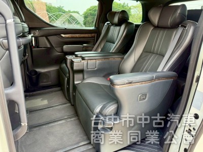 認證車  ikey  摸門  定速  電滑門電動椅冷熱通風 JBL音響   影音系統  4WD 電動椅  電動尾門  