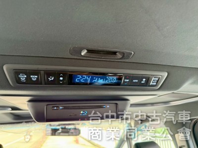 認證車  ikey  摸門  定速  電滑門電動椅冷熱通風 JBL音響   影音系統  4WD 電動椅  電動尾門  