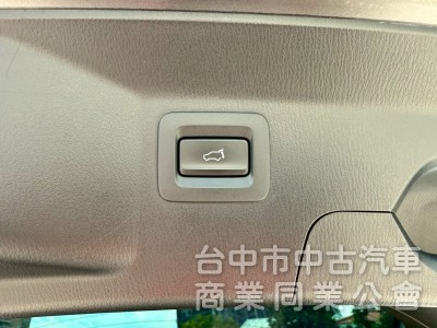 ikey  摸門  acc跟車定速   影音系統 BOSE音響   電動椅  電動尾門  