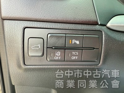 ikey  摸門  acc跟車定速   影音系統 BOSE音響   電動椅  電動尾門  