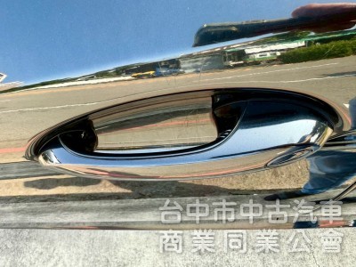 530i M-SPORT 小改款  ikey  摸門  5AU跟車 盲點  車道置中   電動椅  電動尾  HK音響 