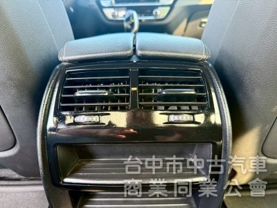 530i M-SPORT 小改款  ikey  摸門  5AU跟車 盲點  車道置中   電動椅  電動尾  HK音響 
