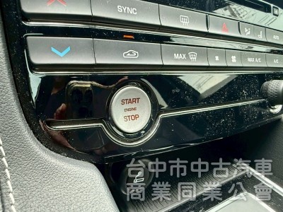 25T R-SPORT 內外套件  馬力250匹  ikey  摸門  定速   影音系統   