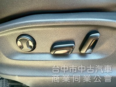   ikey  摸門  定速   三區恆溫 影音系統 電動椅 電尾門  