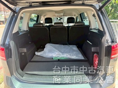   ikey  摸門  定速   三區恆溫 影音系統 電動椅 電尾門  