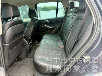   ikey  摸門  5au跟車定速   hk音響  影音系統   盲點 抬頭 電動椅 
