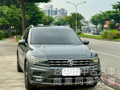 ikey  摸門  acc定速跟車  車道維持  360環景系統    電動椅  後做出風口  電尾門 