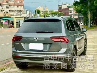 ikey  摸門  acc定速跟車  車道維持  360環景系統    電動椅  後做出風口  電尾門 