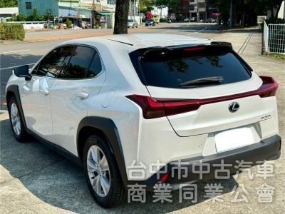 ikey  摸門  acc跟車定速  防撞輔助   盲點偵測  360環景 電動椅 