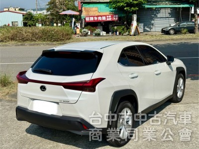 ikey  摸門  acc跟車定速  防撞輔助   盲點偵測  360環景 電動椅 