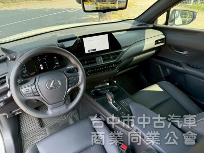 ikey  摸門  acc跟車定速  防撞輔助   盲點偵測  360環景 電動椅 