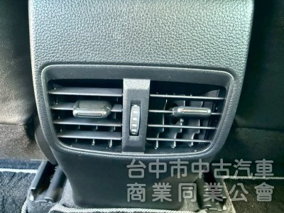 ALTIS 1.8 汽油 配備:ACC 跟車系統  恆溫 行車偏移  後座出風口  