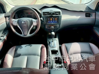 I-TIIDA 1.6 五門掀背 配備 ikey  摸門  定速   盲點偵測  影音系統