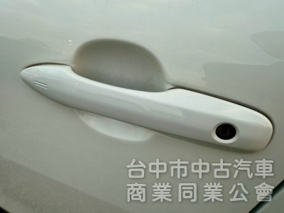 C.C GR 油電版 一手車 原廠保養 保固中 ACC跟車 車道置中 盲點 影音 升級鋁圈 碟盤 避震 拉桿