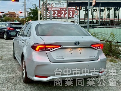 ALTIS 油電  配備 ikey 摸門  ACC跟車 摸門 盲點 車道偏移 恆溫 防滑 